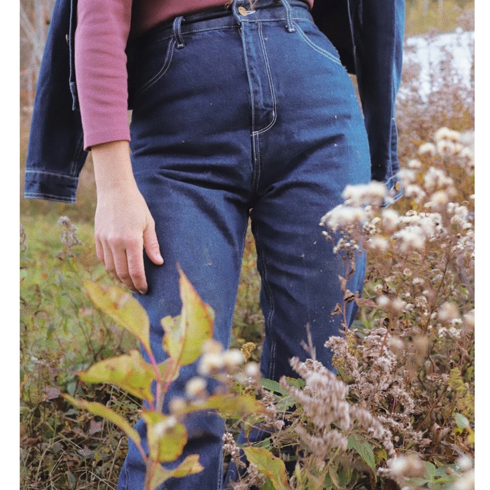 Rudy Jude adult bell bottom in blue Jean size 4
